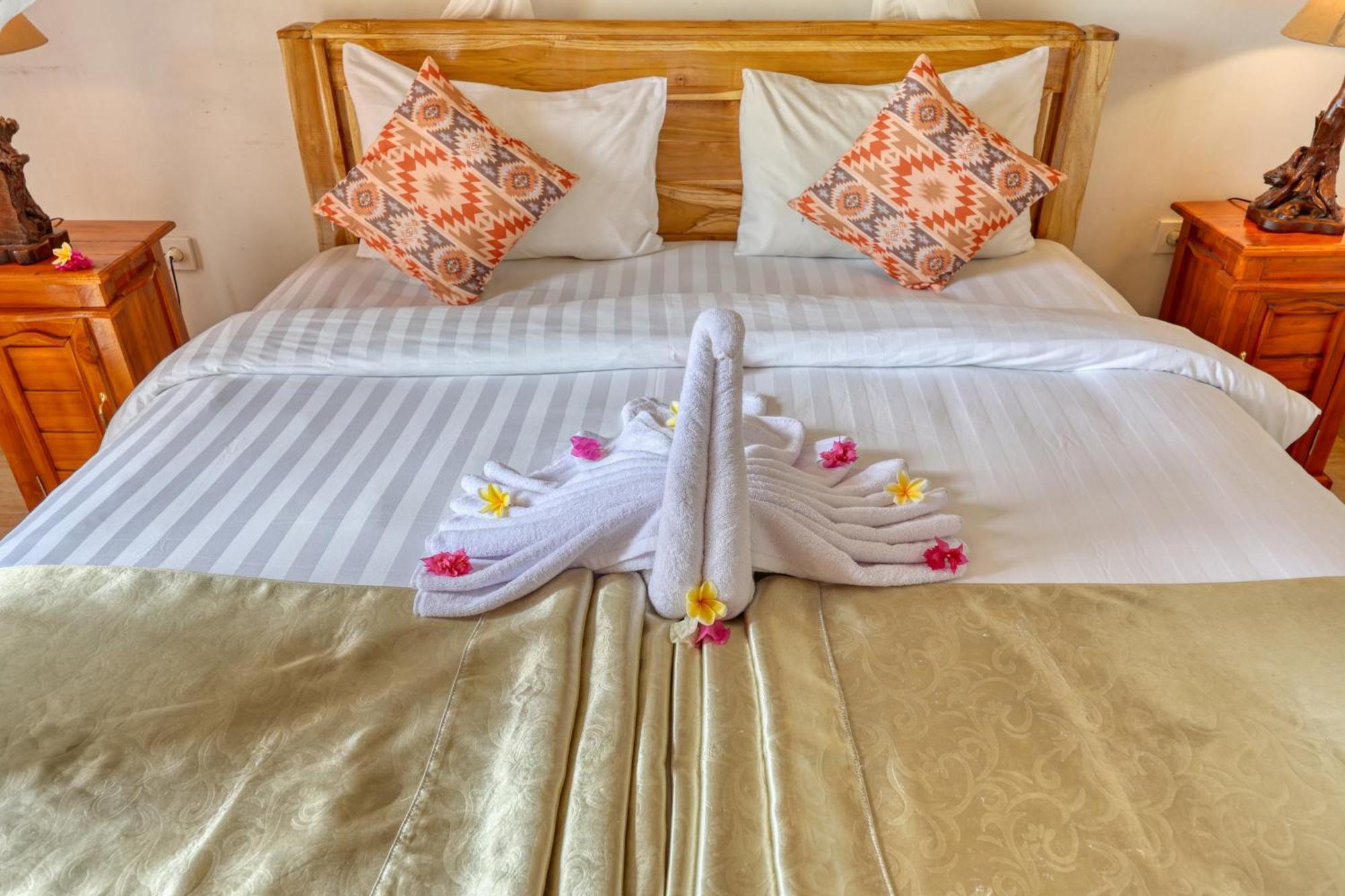 Bagia Bungalows Batumadeg Zimmer foto
